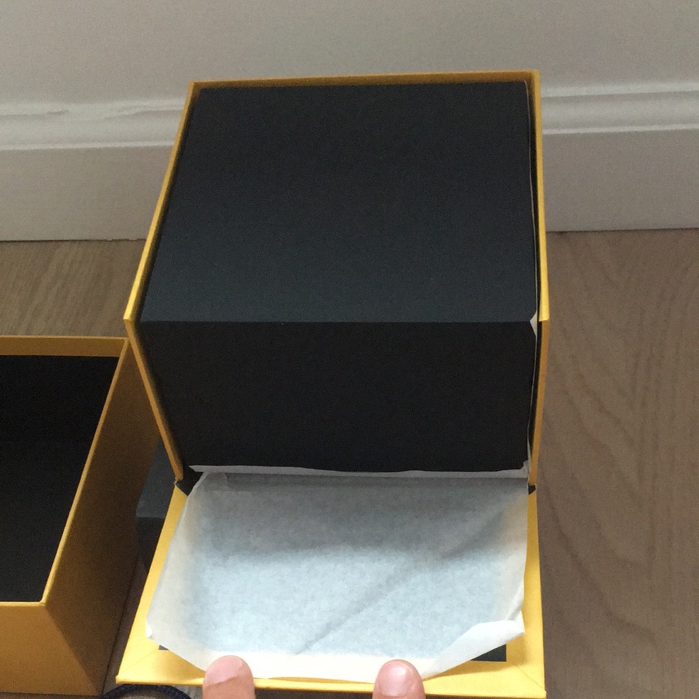 Fendi Watch Presentation Box - Picture 2 of 3